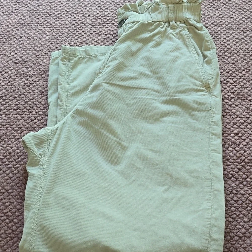 Zara Women's Cream High-Waisted Pants - Picture 13 of 14
